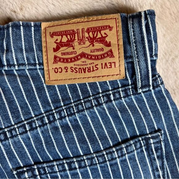 Rare! Levi’s x Stranger Things Pin Stripe Denim Cut Off Shorts - Picture 9 of 10